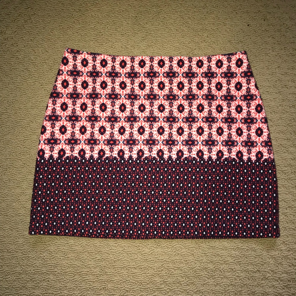 Like New Topshop Patterned Pink Mini Skirt Size 4